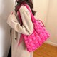thumbnail image 4 of Bolso de hombro de gran capacidad para viajes diarios, nuevo bolso de moda con diseño de nube, bolso de mano con pliegues de diamantes, bolso de compras de felpa, 4 of 5