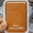 thumbnail image 2 of MagSafe Funda De Piel Con Logotipo Para IPhone 13/12/Pro Max/Mini Tarjetero/Cartera Magnética Gao Jiahui unisex, 2 of 2