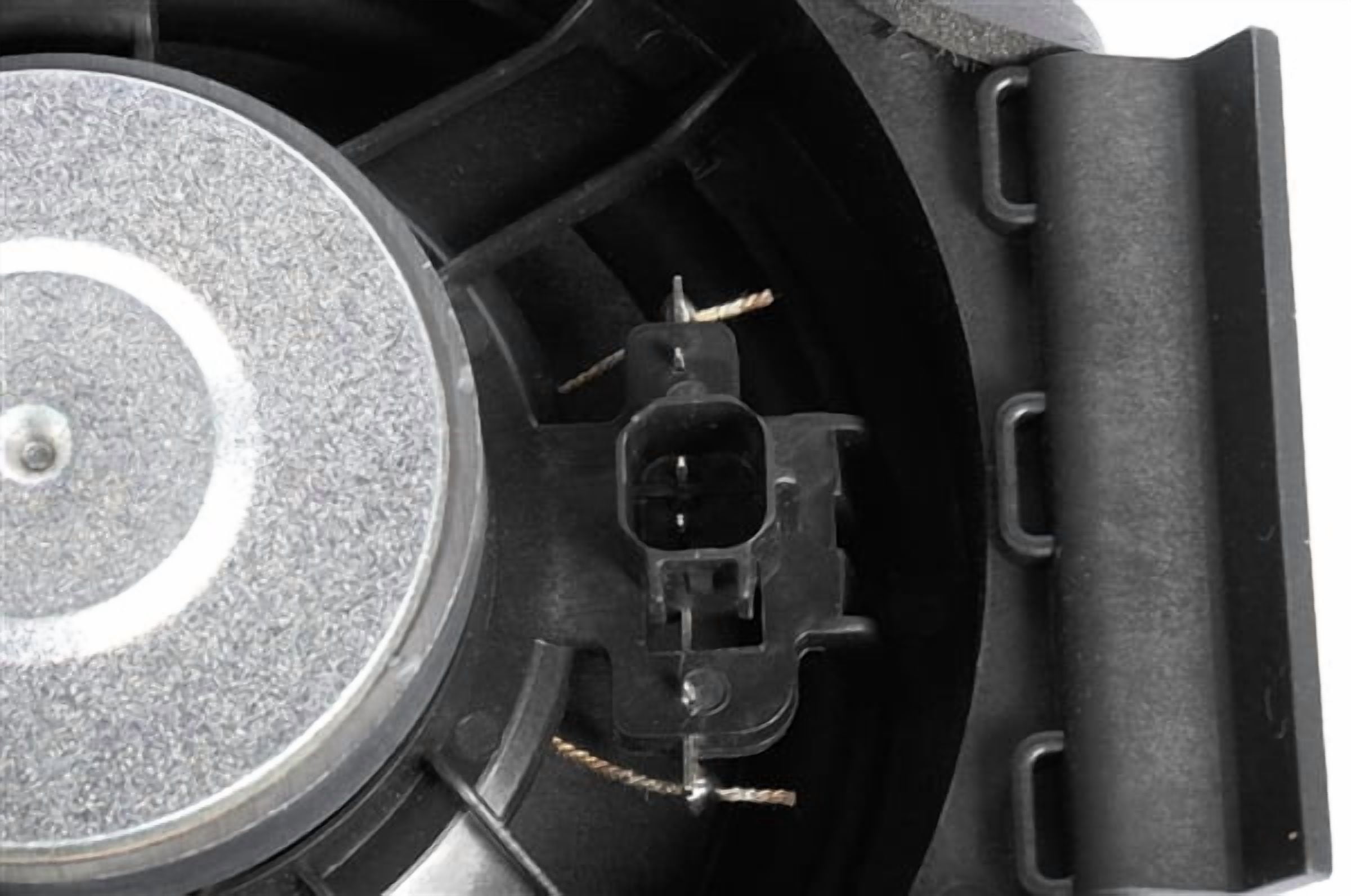 GM Genuine Parts Front Door Speaker