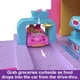 thumbnail image 5 of Set de juego Polly Pocket Pollyville Fresh Market con 2 muñecas, 5 of 7