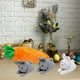 thumbnail image 4 of Adorno de zanahoria de conejo de Pascua | Tres adorables conejos de peluche con zanahorias | Decoración multicolor de tela suave | Regalo de Pascua | Decoración festiva para el hogar | Accesorio, 4 of 5