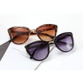 thumbnail image 4 of FEISEDY Cateye Sunglasses Women Vintage Cat Eye Female Ladies Sun Glasses B2498, 4 of 8