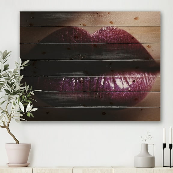 Designart 'Close-Up Of Woman Plump Lips With Glitter' Modern Print on Natural Pine Wood