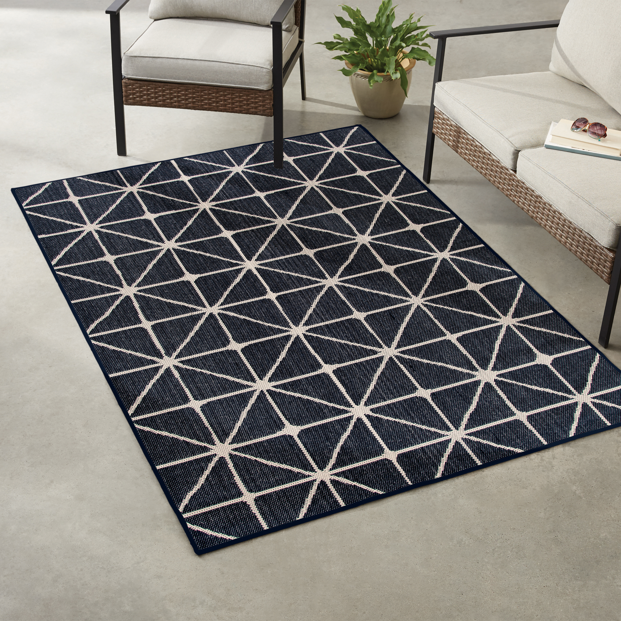 Mainstays 5'x7' Navy Blue Geometric Outdoor Area Rug