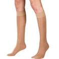 thumbnail image 3 of Medias de compresión Truform Sheer de 15 a 20 mm Hg hasta la rodilla, 3 of 8