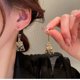 thumbnail image 4 of Pendientes de piedra natural con forma trapezoidal de agujas plateadas, pendientes de moda vintage, pendientes con personalidad y temperamento Rojo Verde, 4 of 5