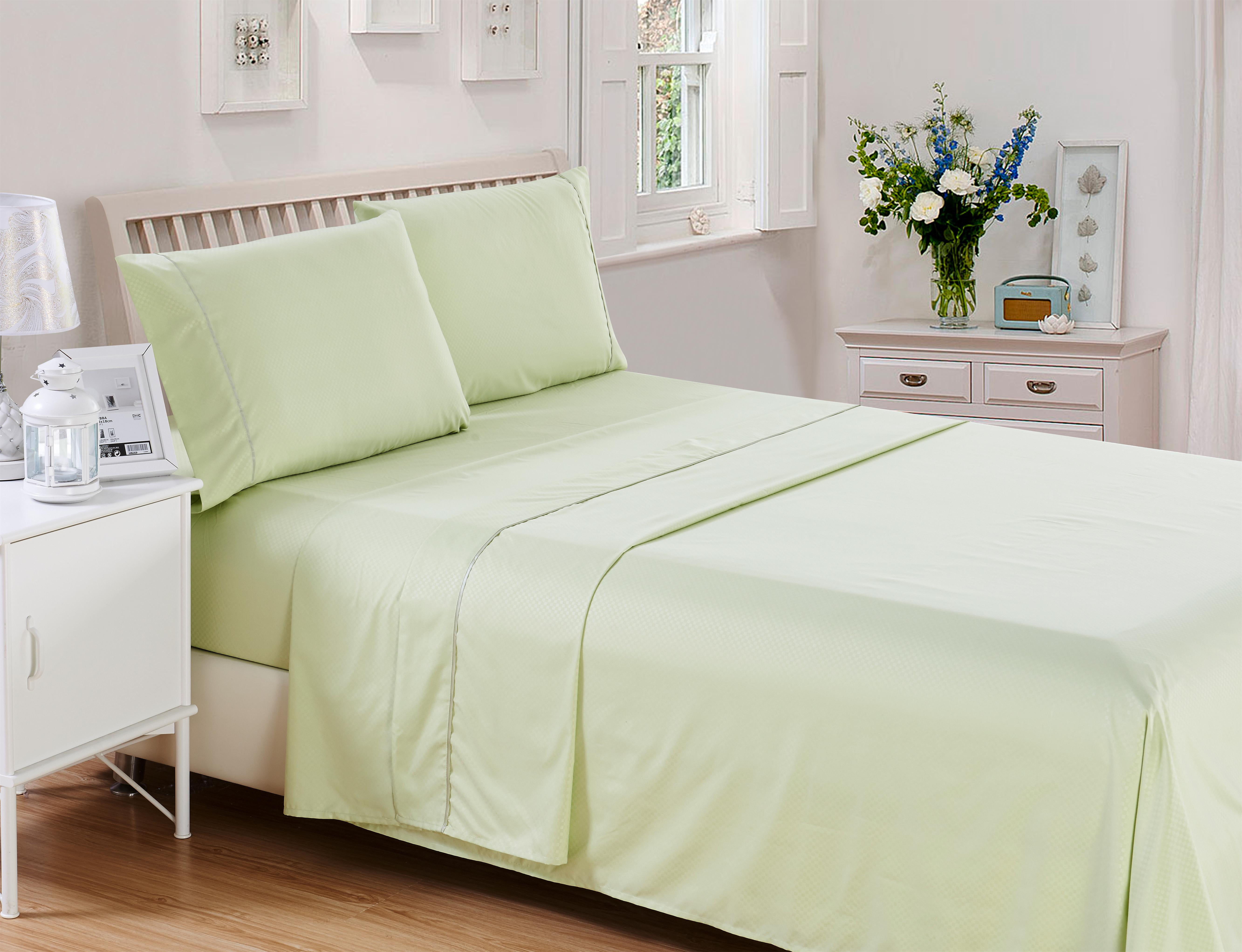 Checkered Collection Embossed 4 Piece Deep Pocket 1800 Series Bed Sheet