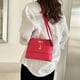 thumbnail image 4 of Sonducket Bolso de hombro de cuero para mujer, bolsos organizadores de pintalabios con correa ajustable, bolsos de compras para interiores y exteriores, Bolsas de mensajero y de hombro Rosa roja, 4 of 7