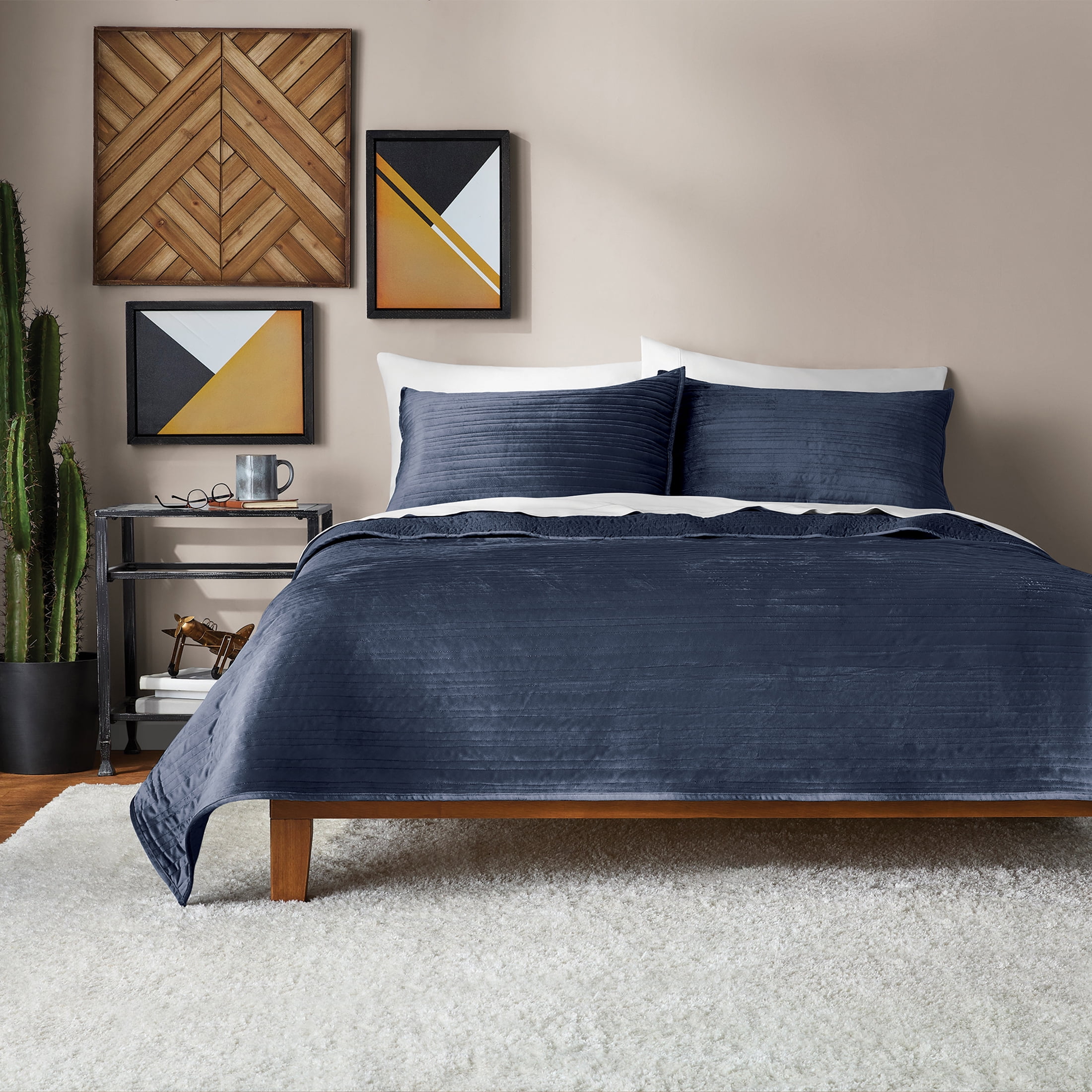 Mainstays Quilts Dark Blue Solid Print 100% Polyester Quilted Quilts, King-Hypoallergenic
