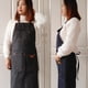 thumbnail image 4 of Delantal de barbero Sunnimix con bolsillos grandes para mujer, 4 of 8