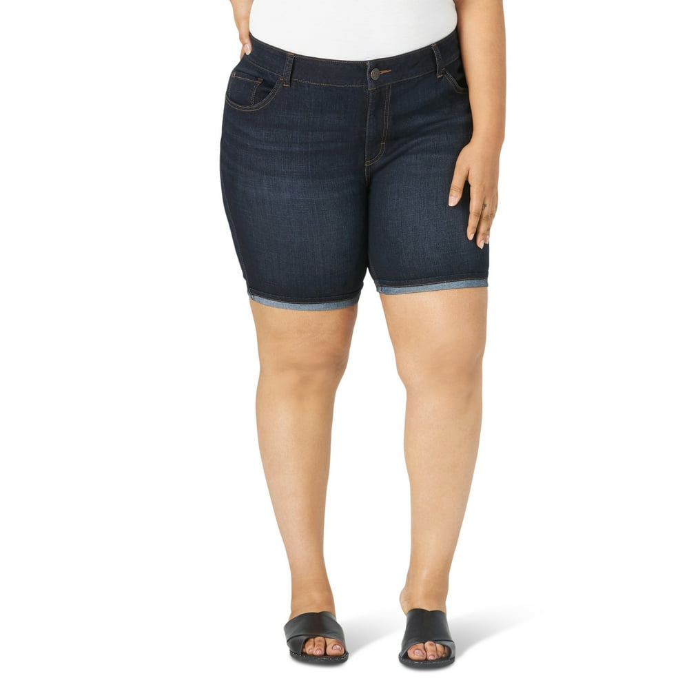 Lee - Lee Women's Plus Size Midrise Bermuda Short - Walmart.com ...