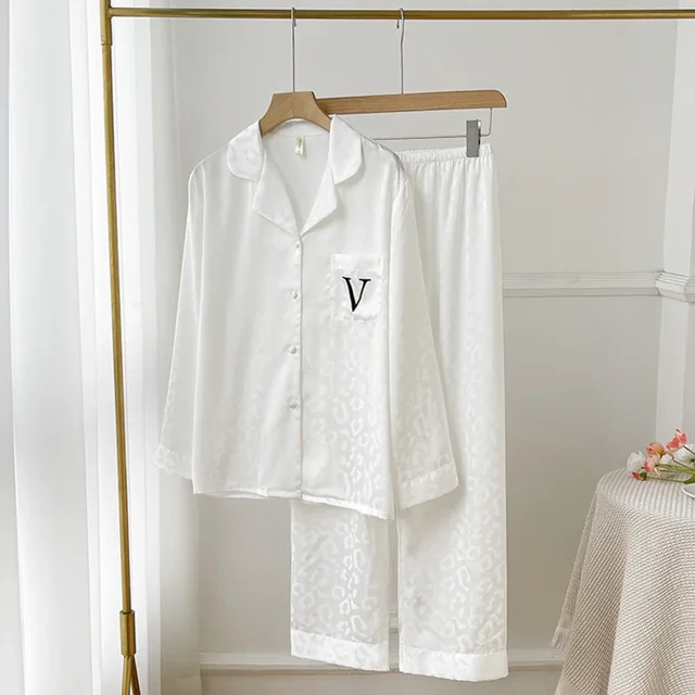 Pyjama pour Femmes Âgées à Imprimé Léopard, Manches Longues, Automne et Hiver, Confortable et Chaud