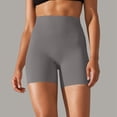 thumbnail image 3 of Pantalones cortos de yoga de color liso para mujer: cintura alta compresiva, doble cepillado, pantalones cortos deportivos de tres cuartos., 3 of 8