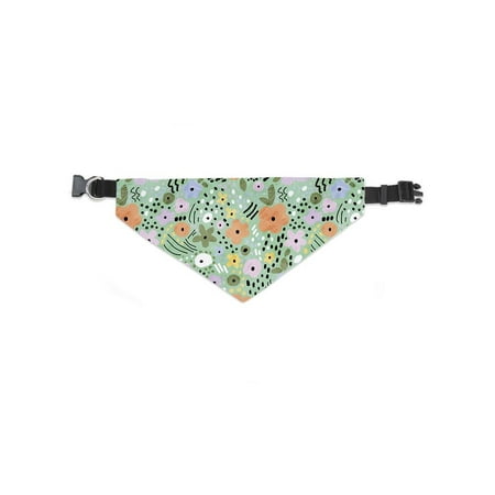 Crayon Mint Flower Pattern Bandana -Image by Shutterstock Medium