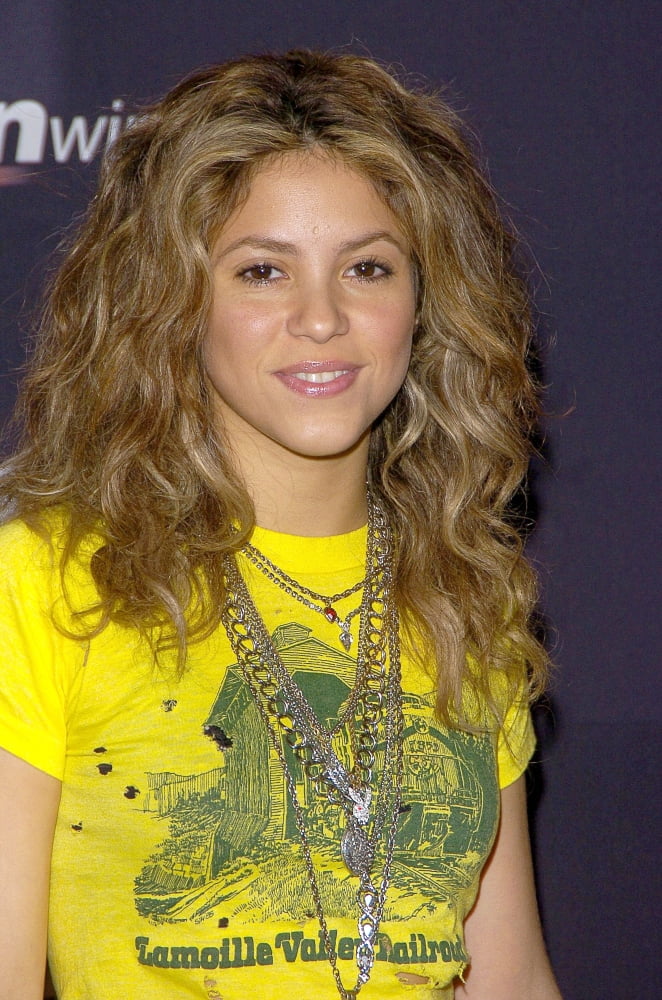 Shakira At Arrivals For Teen People Fourth Annual Artist Of The Year