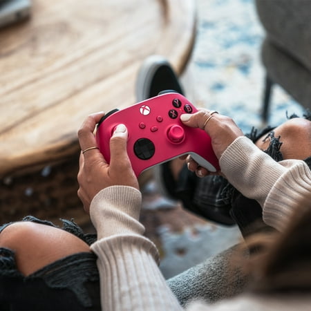 Microsoft - Xbox Wireless Controller for Xbox Series X, Xbox Series S, Xbox One, Windows Devices - Deep Pink