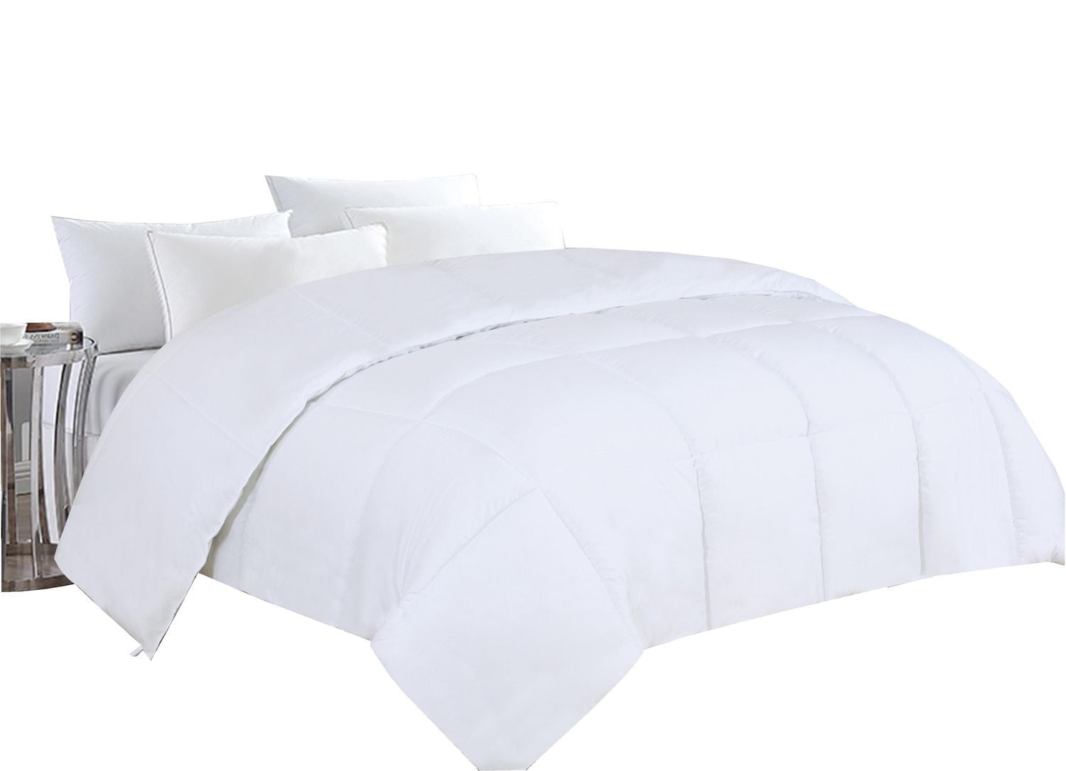 Couette décorative Marina, duvet d'oie ultra doux, matelassée, respirante, de luxe, blanche, toutes saisons, avec pattes d'angle