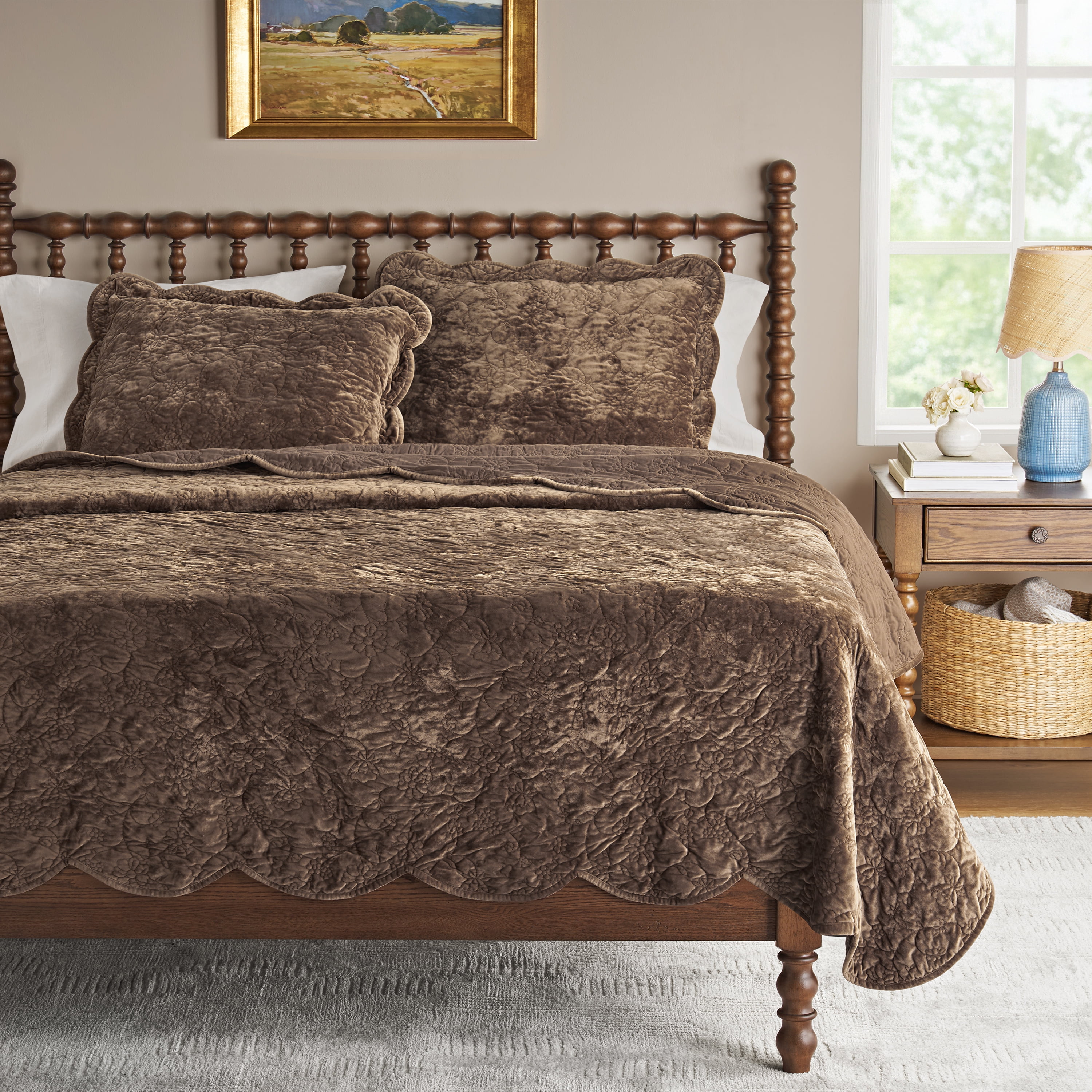The Pioneer Woman Eloise Floral Velvet Quilt, King, Rich Brown