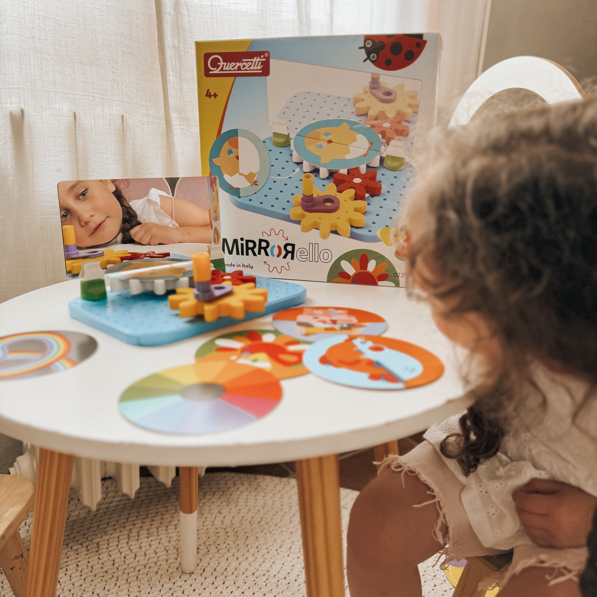 Quercetti: Mirrorello - Gear Assembly Game Toy, Turn The Crank, Double-Sided Discs, Mirror Illustrations, Explore Patterns, STEM Building Toy, Kids 4+