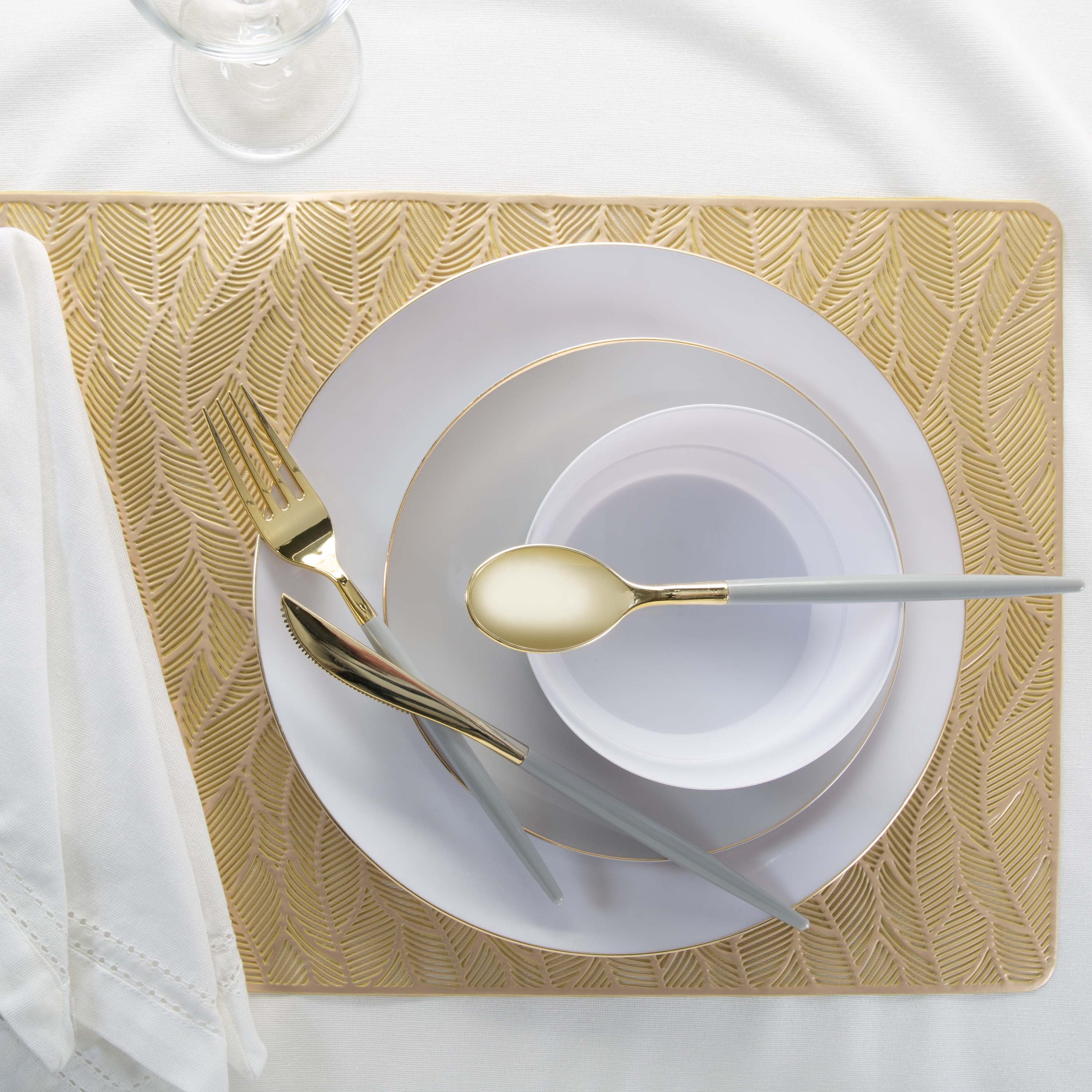 Home Details Set of Four Vine Laser Cut Place Mat in Gold