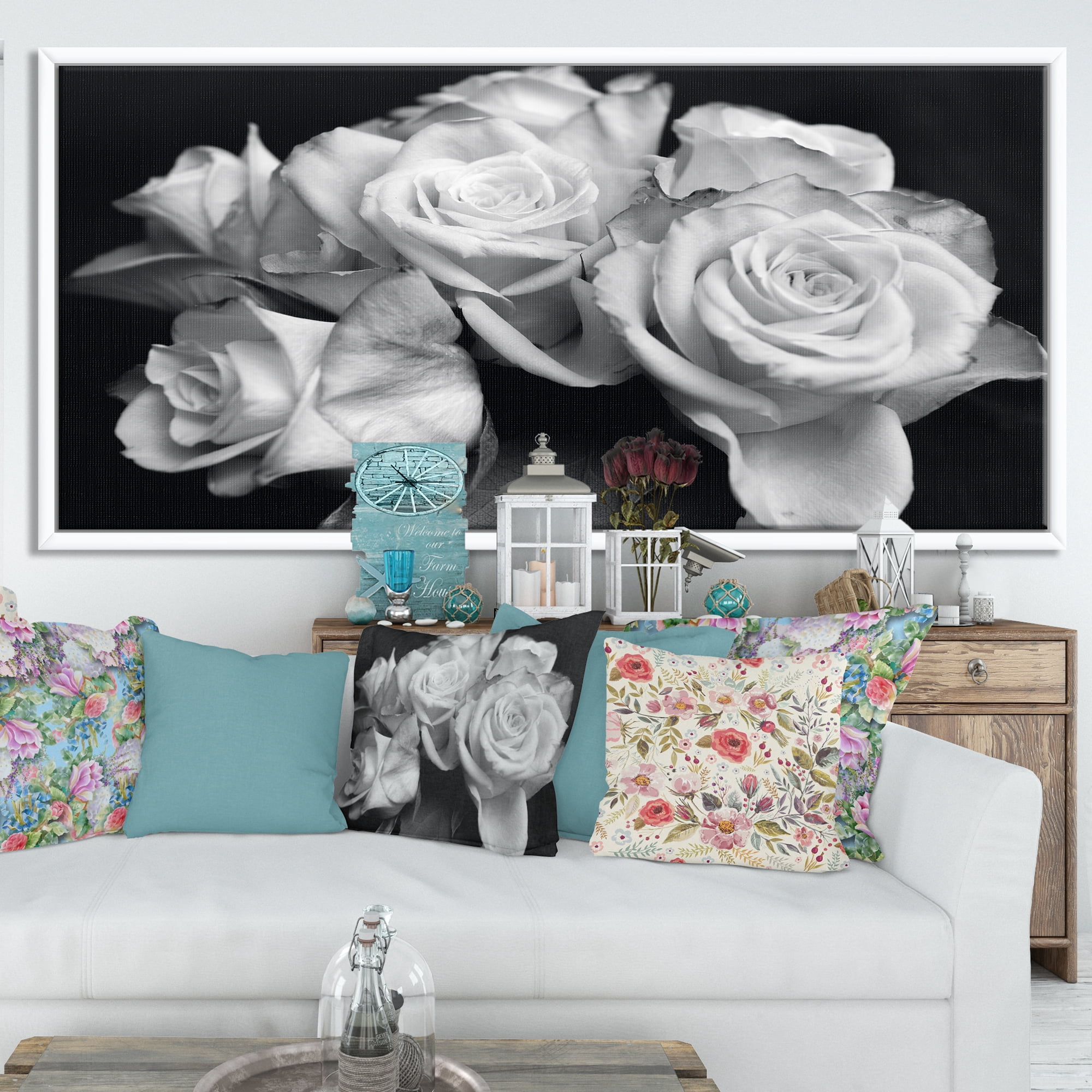 Designart ' Bunch of Roses Black and White ' Floral Art Framed Canvas Print