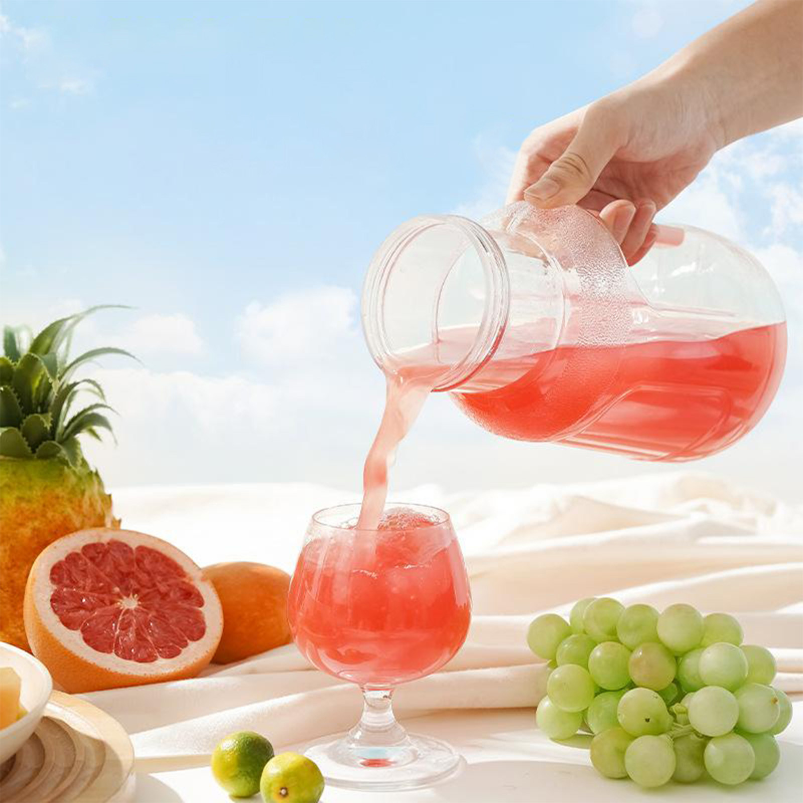 Portable Blender, Rechargeable Smoothie Maker, Personal Size Juicer with 8 Blades, USB Travel Blender for Shakes, for Shakes and Frappuccino