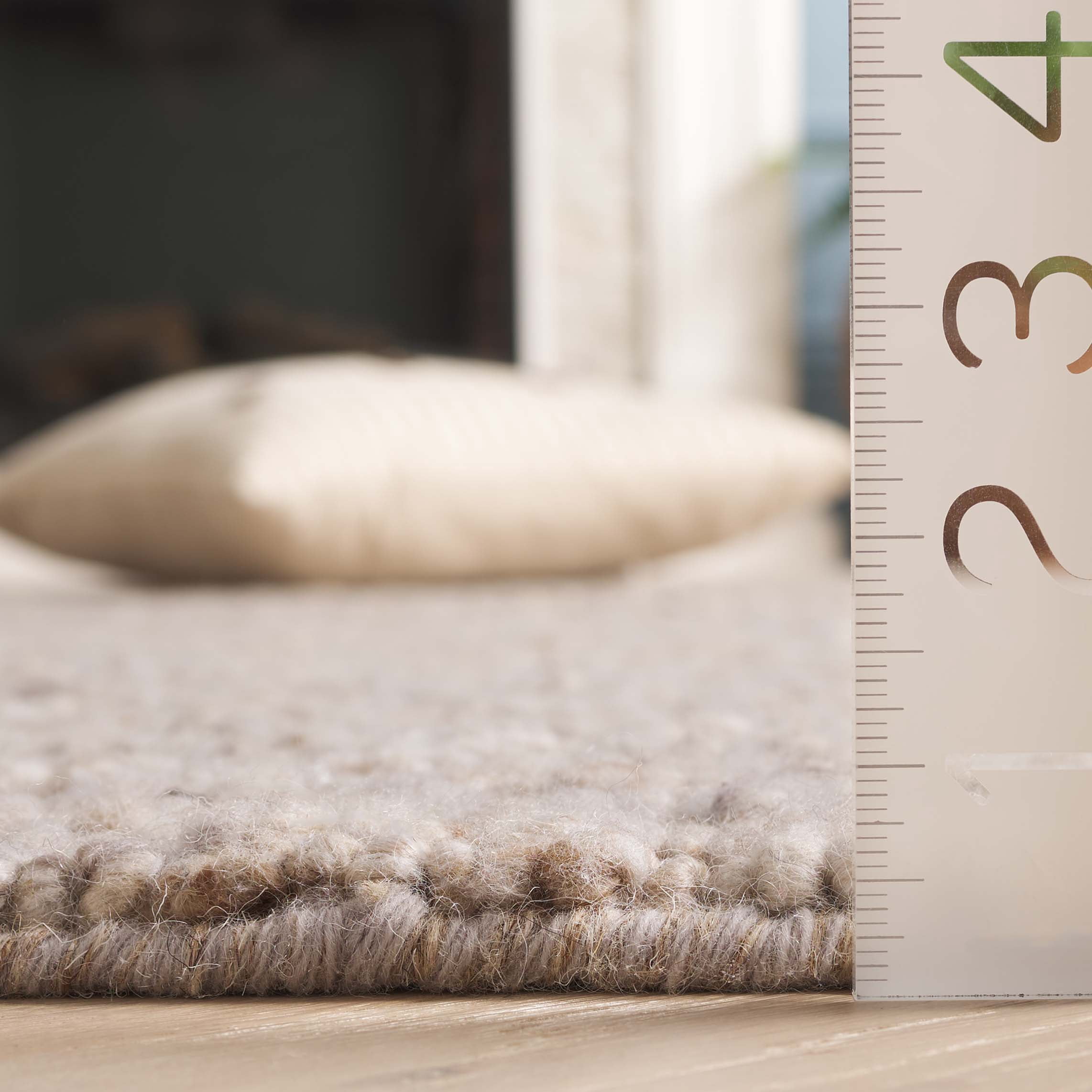 SAFAVIEH Natura Tryik Solid Area Rug, Beige, 6' x 9'