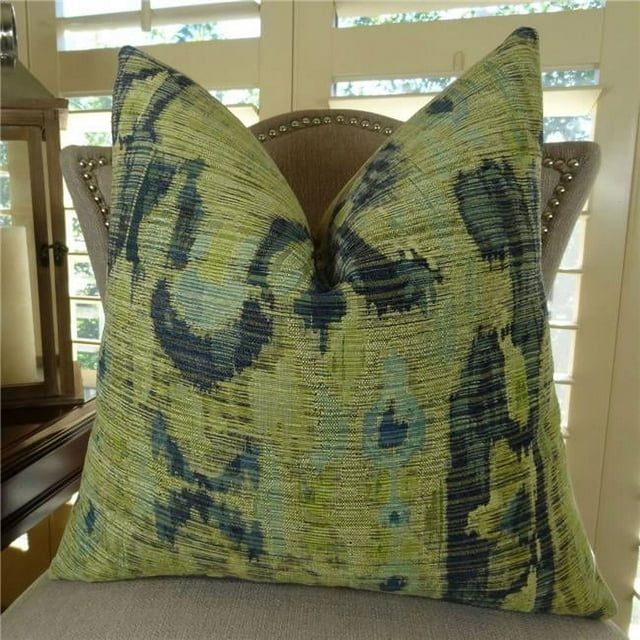 Plutus Bear Canyon Handmade Throw Pillow, (Double sided 16" x 16")