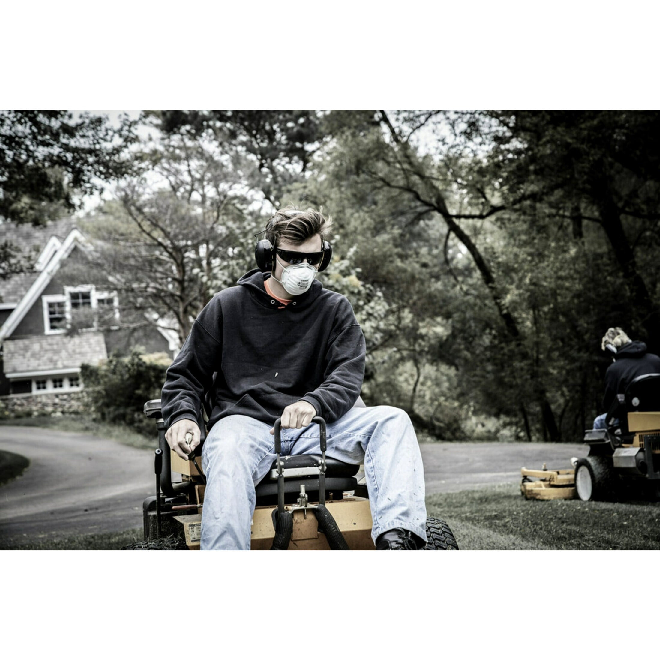 (2 pack) 3M 8200 Lawn and Garden Respirator,  N95, 2 per Pack