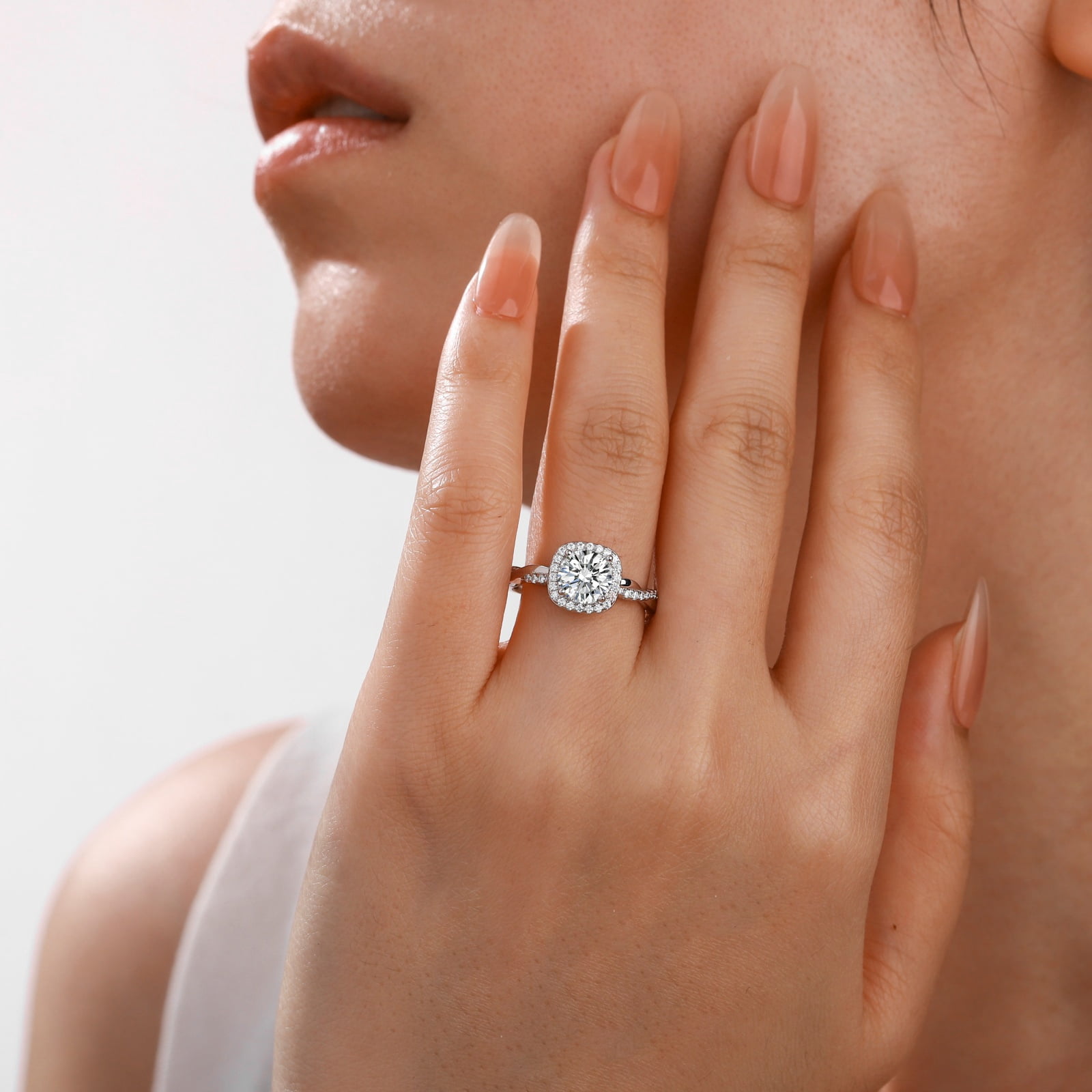 Flydeer Engagement Rings for Woman Round Cut 925 Sterling Silver Halo Wedding Promise Ring Twisted Pavé Band Size 5