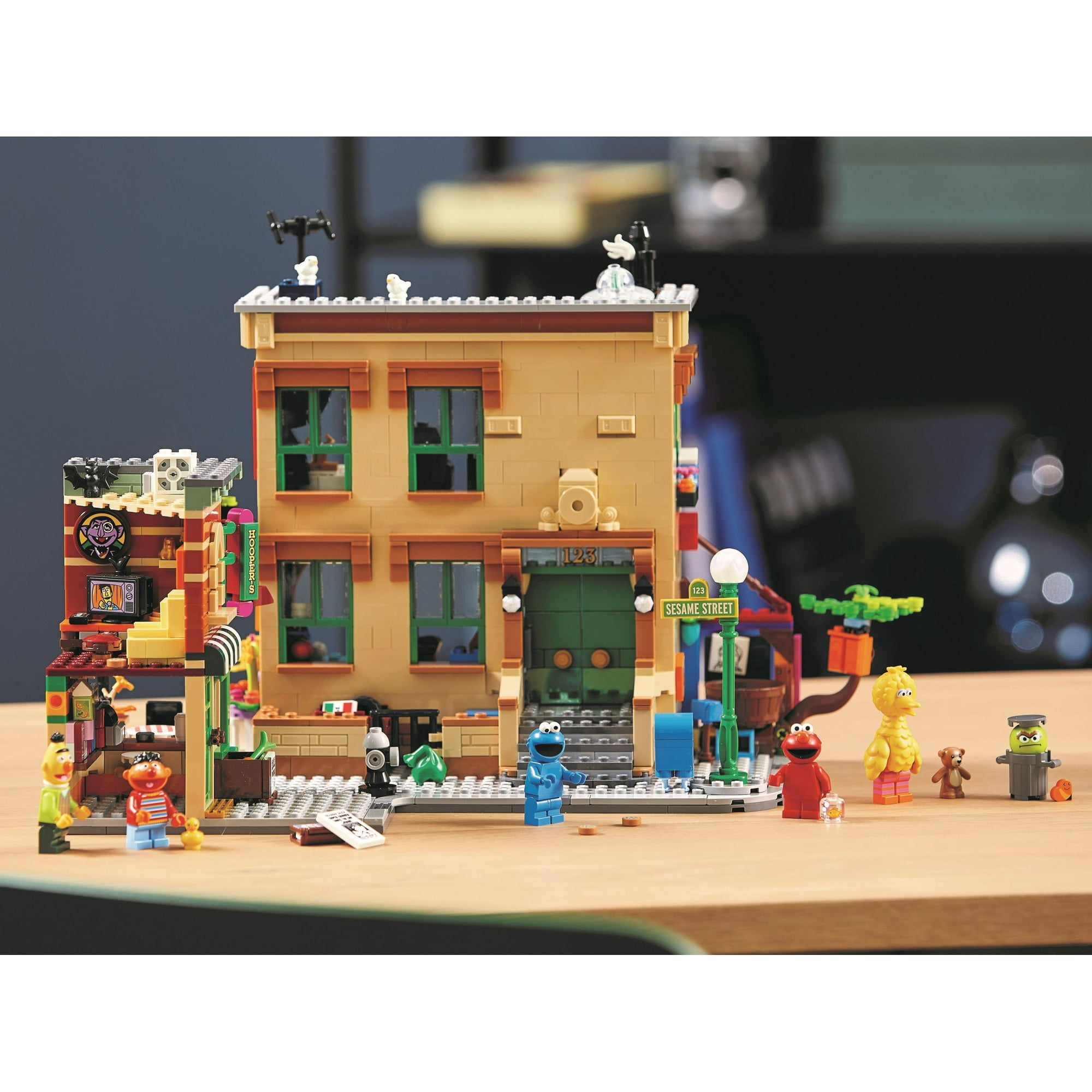 Lego Ideas 123 Sesame Street 1367 Bricks 18 21324