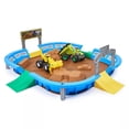 thumbnail image 2 of Set de juego Monster Jam Dirt Arena con arena cinética y vehículo, 2 of 9