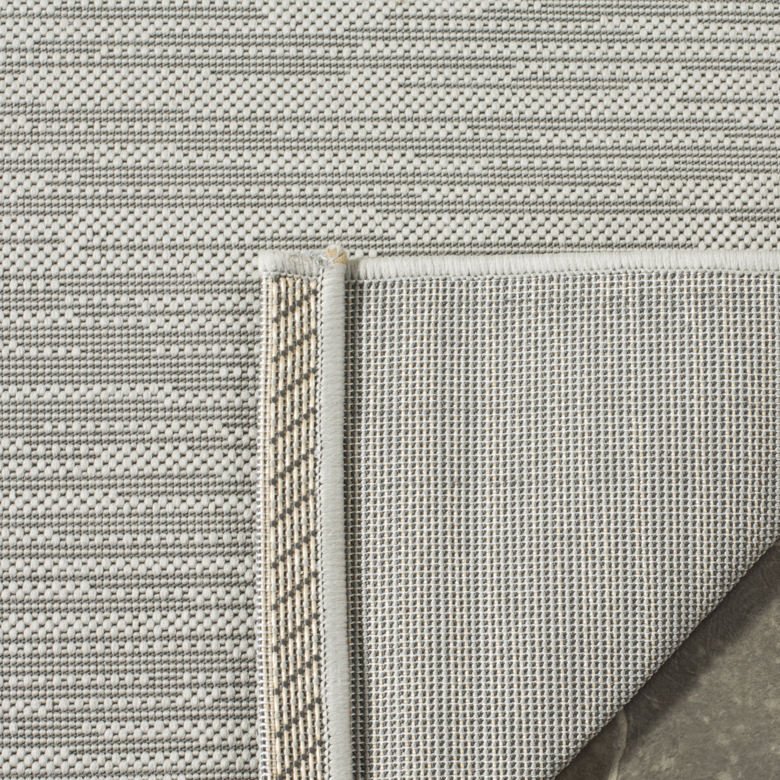 Safavieh Courtyard Alana Geometric Indoor/Outdoor Runner Rug, Light Gray, 2'3" x 10'