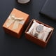 thumbnail image 1 of Caja de regalo creativa, reloj de cuarzo con escala romana, reloj de mujer con diamantes, pulsera de aleación, regalo, 1 of 6