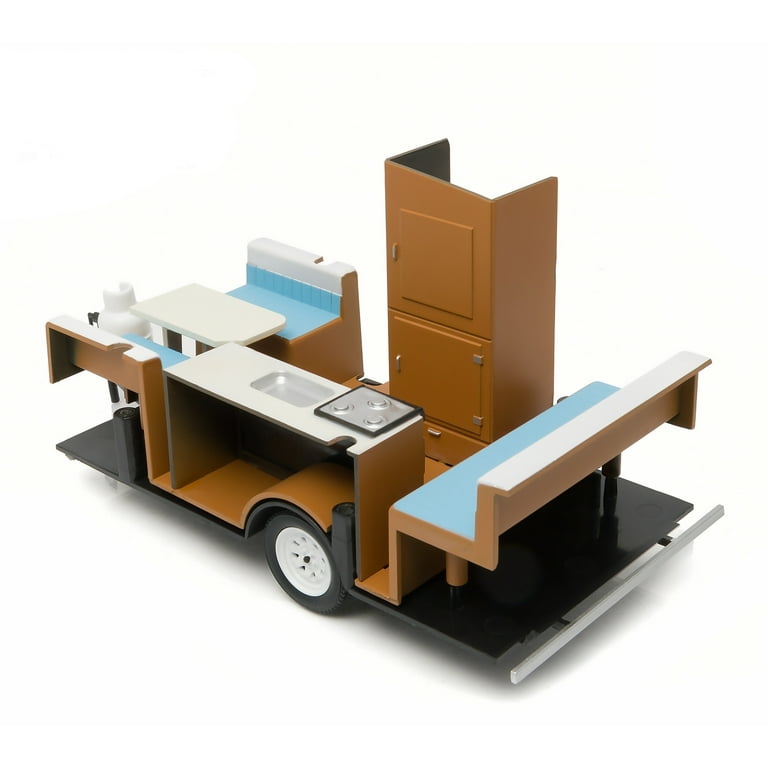 Greenlight Shasta Airflyte 15' Camper Trailer, Blue, 1:24