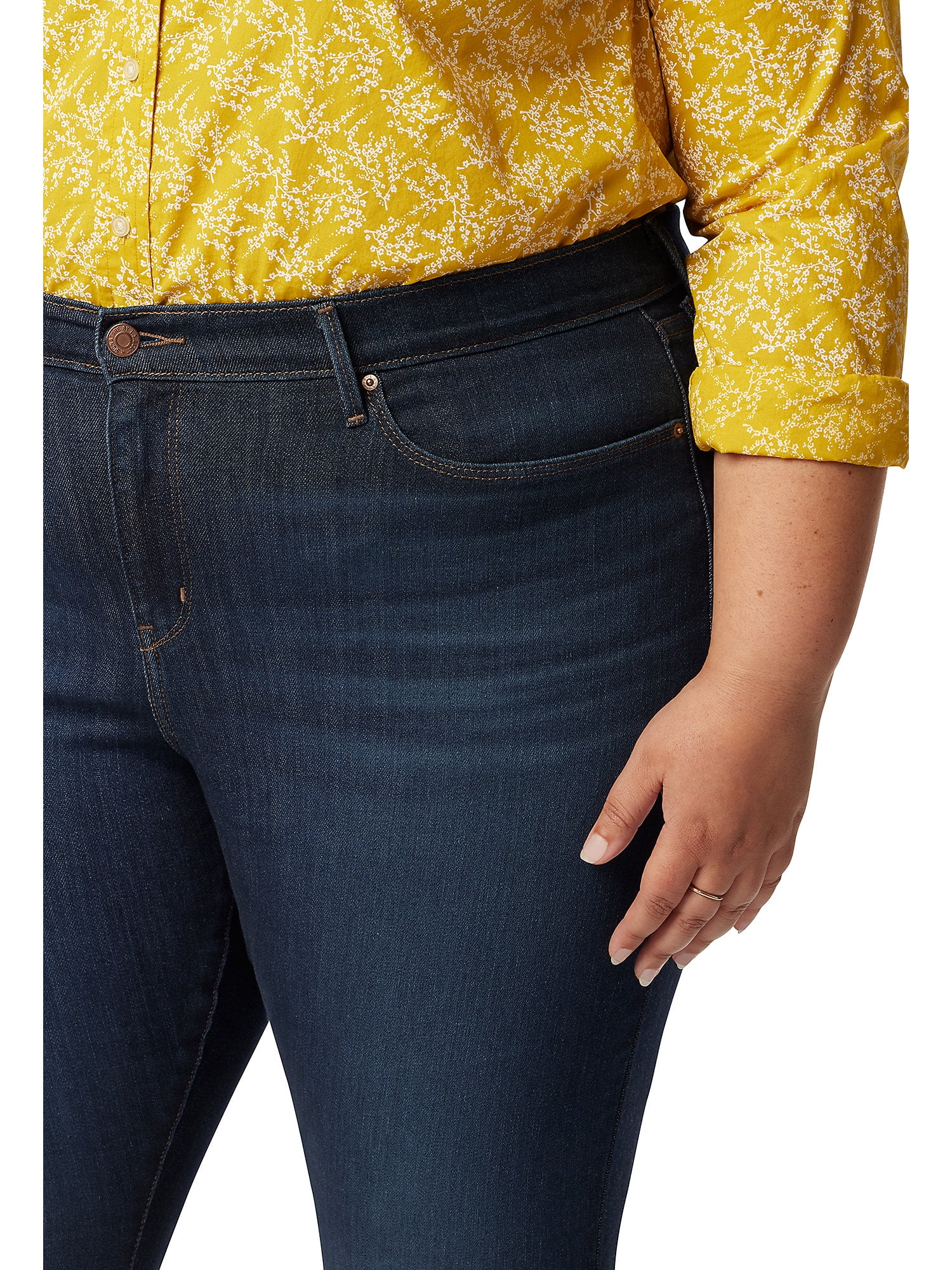 Levi Strauss Signature Women's and Women's Plus Mid Rise Bootcut Jeans