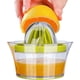 thumbnail image 3 of Exprimidor manual de cítricos Sincero con taza medidora y rallador incorporados 14 oz verde, 3 of 5