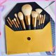 thumbnail image 2 of Conjunto de brochas de maquillaje borracho de belleza, maquillaje de uva, pelo suave, sombra de ojos, aderezo de maquillaje en polvo, conjunto completo de herramientas de maquillaje para principiantes Gao Jinjia unisex, 2 of 2