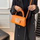 thumbnail image 3 of Bolso de mano de PU Cute Street Qarigey para mujer con correa extraíble, versátil de cuero de PU, bolso de mensajero y de hombro naranja, 3 of 6
