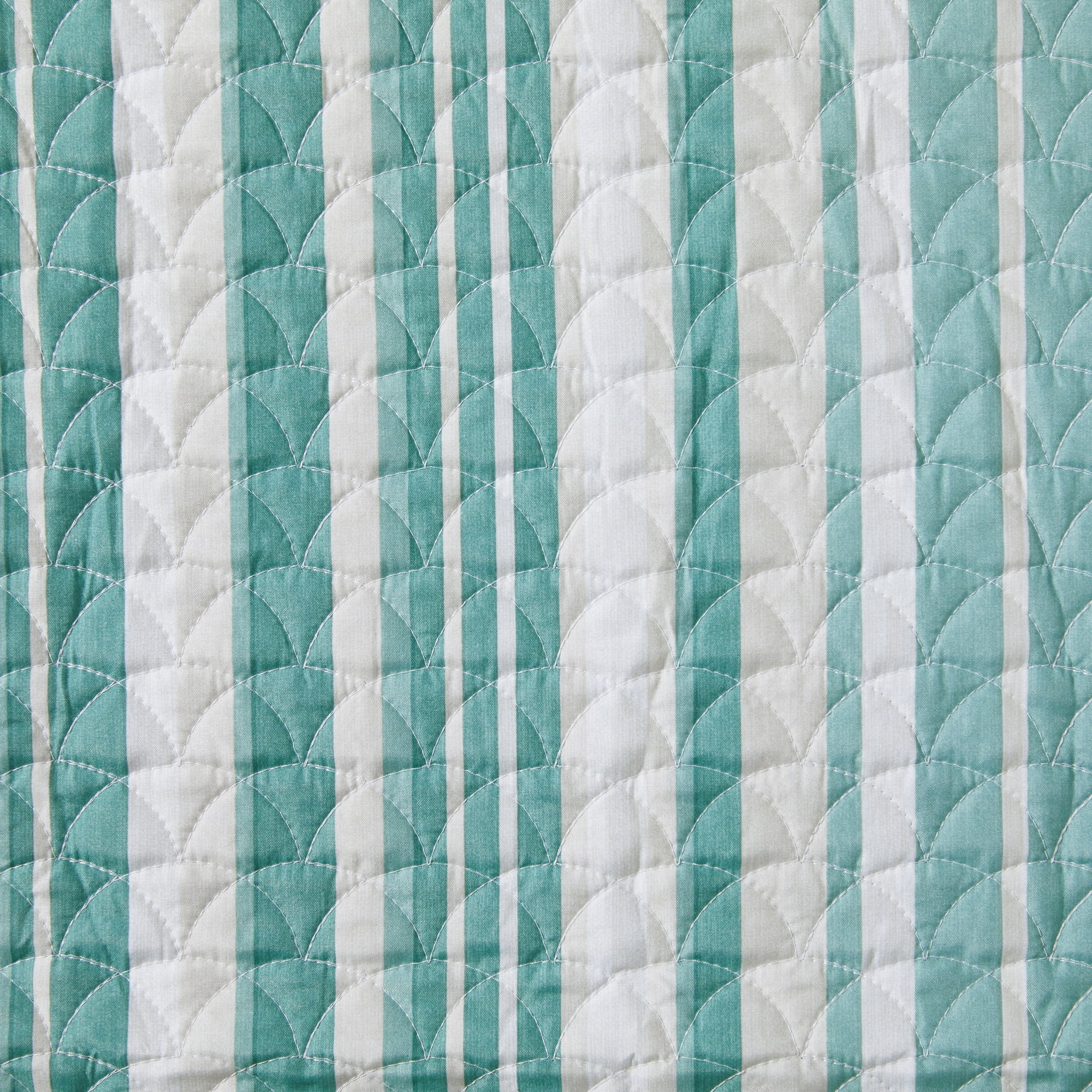 Mainstays Green Vertical Stripe Microfiber Quilt, Full/Queen - Reversible