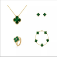 thumbnail image 2 of Conjunto De Collares De Pulsera De Trébol Verde De Gama Alta Y Minimalista, 2 of 3