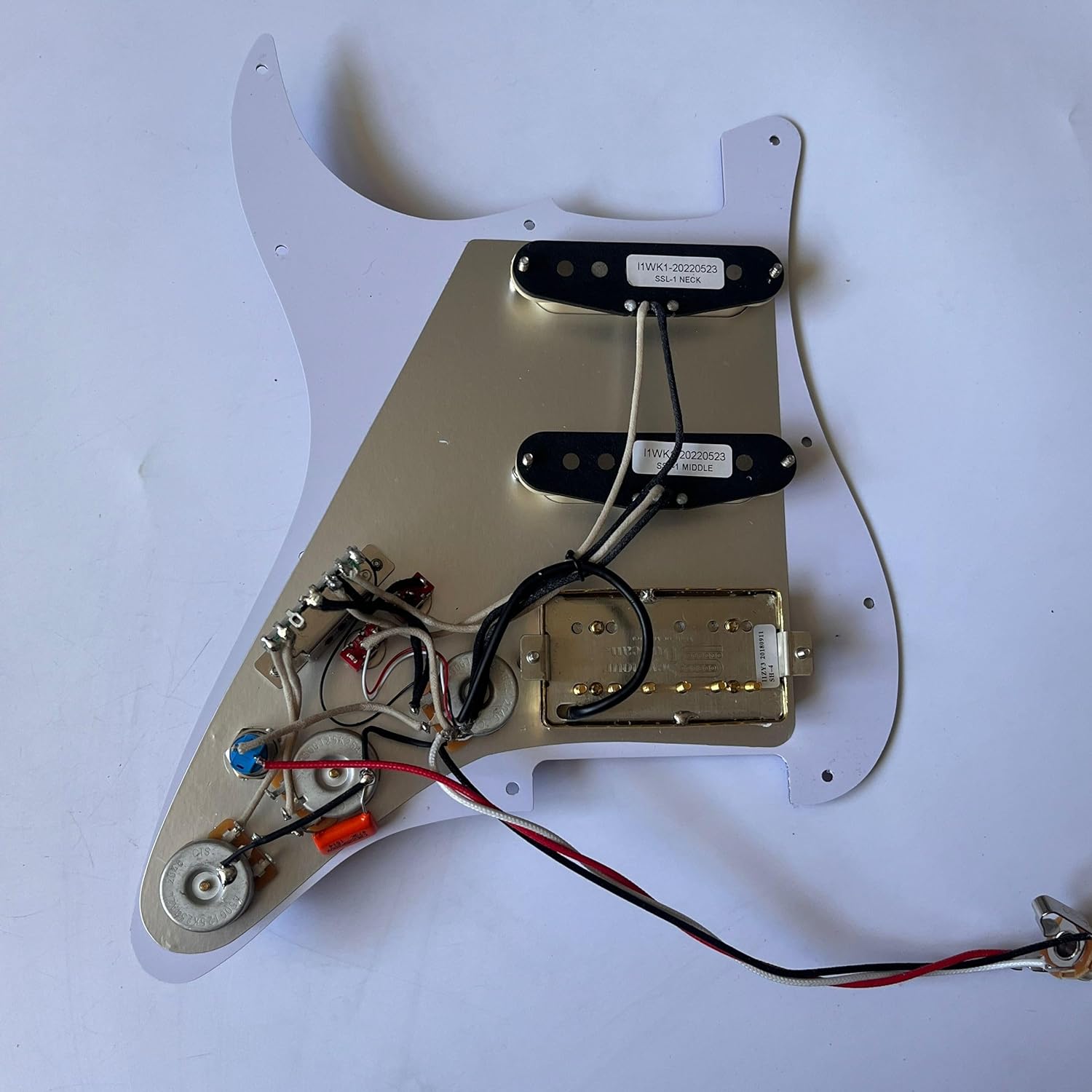 SSH Prewired Guitar Strat Pickguard Set With Silent Switch Kill Swith Ainico 5 Humbucker Pickups Coil Splitting Switch Multi Switch Harnesses ,For Fender ST Electric Guitar Part Replacement