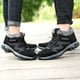 thumbnail image 4 of Botas de nieve de gran tamaño para amantes del invierno, además de zapatos de algodón para exteriores cálidos de terciopelo para hombres y mujeres, zapatos deportivos de algodón de lado, 4 of 6