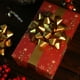 thumbnail image 5 of Juego de 2 Cajas de Regalo con Cinta Decorativa y Flores | Adornos de Lazo de Pvc Mate En Forma de Estrella de 12 Cm de Diámetro | Accesorios Festivos En Rojo y Dorado para Navidad, Año Nuevo y Cumpl, 5 of 6