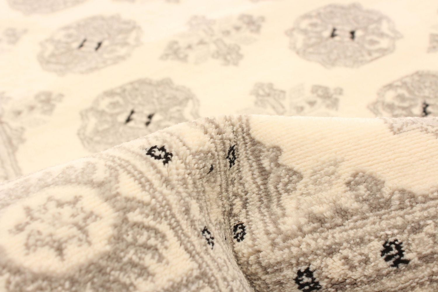 Tekke Oriental Area Rug for Living Room