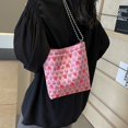 thumbnail image 5 of Bolso de gran capacidad de diseño de nicho para mujer Bolso de mano para viajeros nuevo de este año 2024 Bolso de mano moderno y versátil, 5 of 5