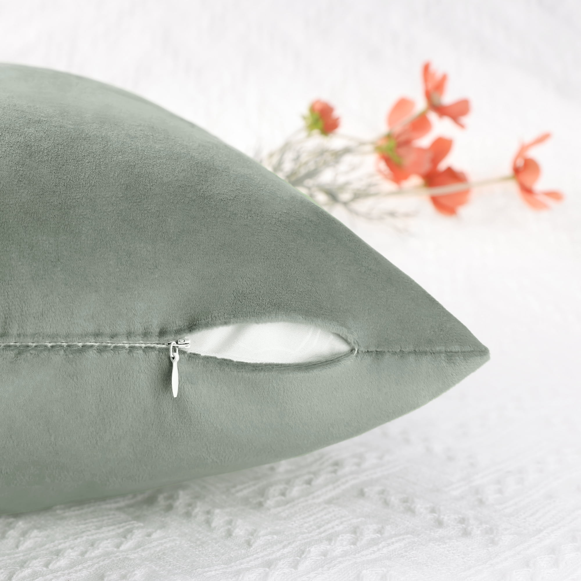 Unique Bargains Velvet Modern Zipper Cushion Decorative Throw Pillow Covers (2 Count) Gray 12" x 20"