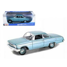 Maisto 1:18 Chevrolet Corvette Stingray Z51 Year 2014 blue