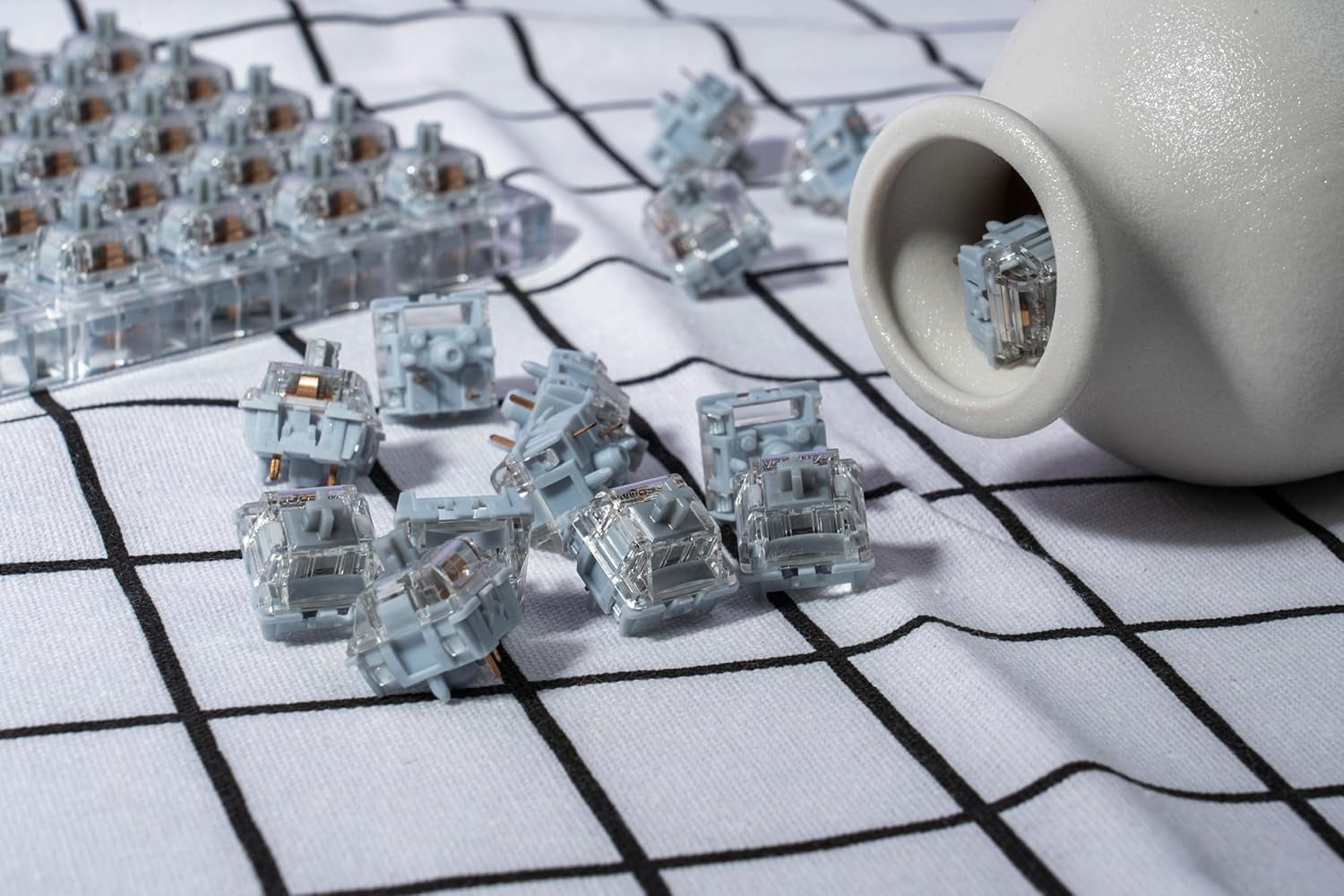 Gateron Zero Degree Fully Silent Silver Linear Switches, 45gf Pre-Lubed 5-Pin Mechanical Keyboard Switches, 35 Pcs
