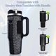 thumbnail image 4 of Bolsa de transporte para botella de agua, funda para vaso Stanley de 40 oz, correa de hombro ajustable con bolsillo, funda para taza con aislamiento antideslizante, 4 of 5